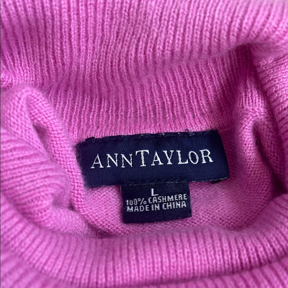 Ann Taylor Women's Pink Cashmere Turtleneck Sweater, L - Picture 3 of 3